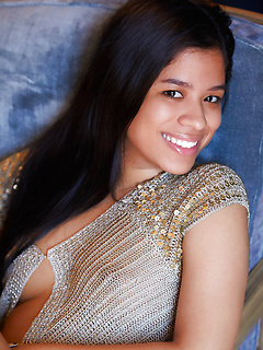 Presenting Karin Torres by Erro by Met Art