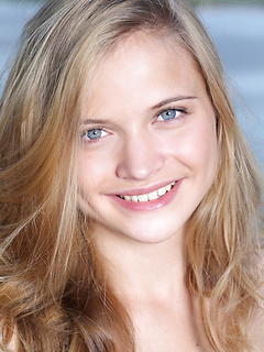 Naughty Girl Linden A
