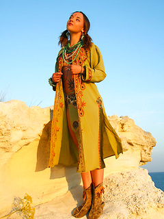 Princess on the beach by Amour Angels