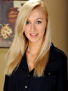 Hot Alexa Grace