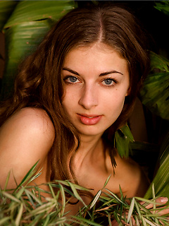 Hot Kira N