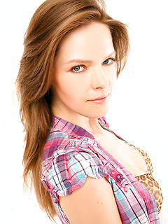 CASTING Lilian White by Watch4Beauty