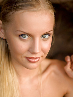 Sarah - Sultry Shores by MPL Studios